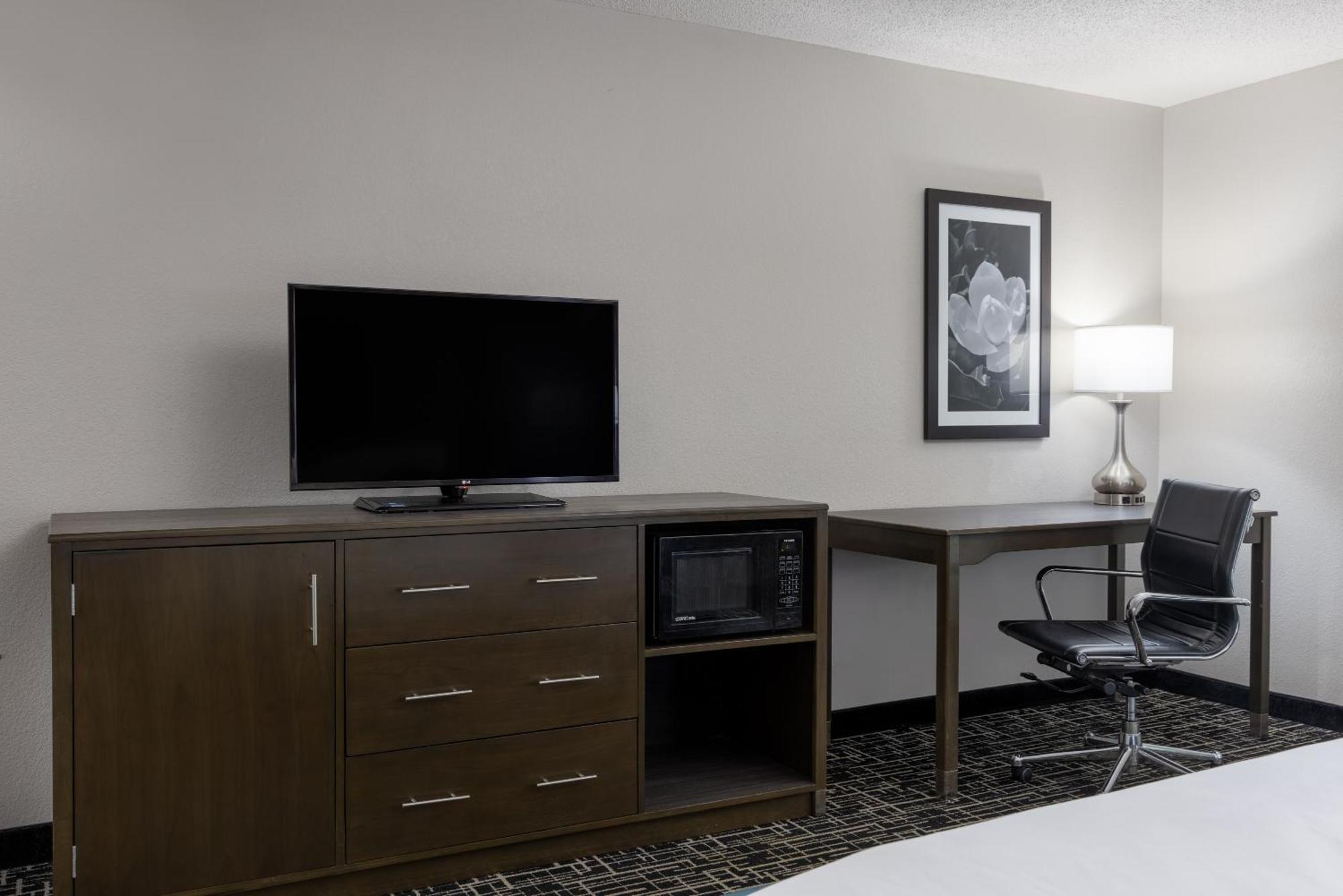 La Quinta By Wyndham Covington Hotel Luaran gambar