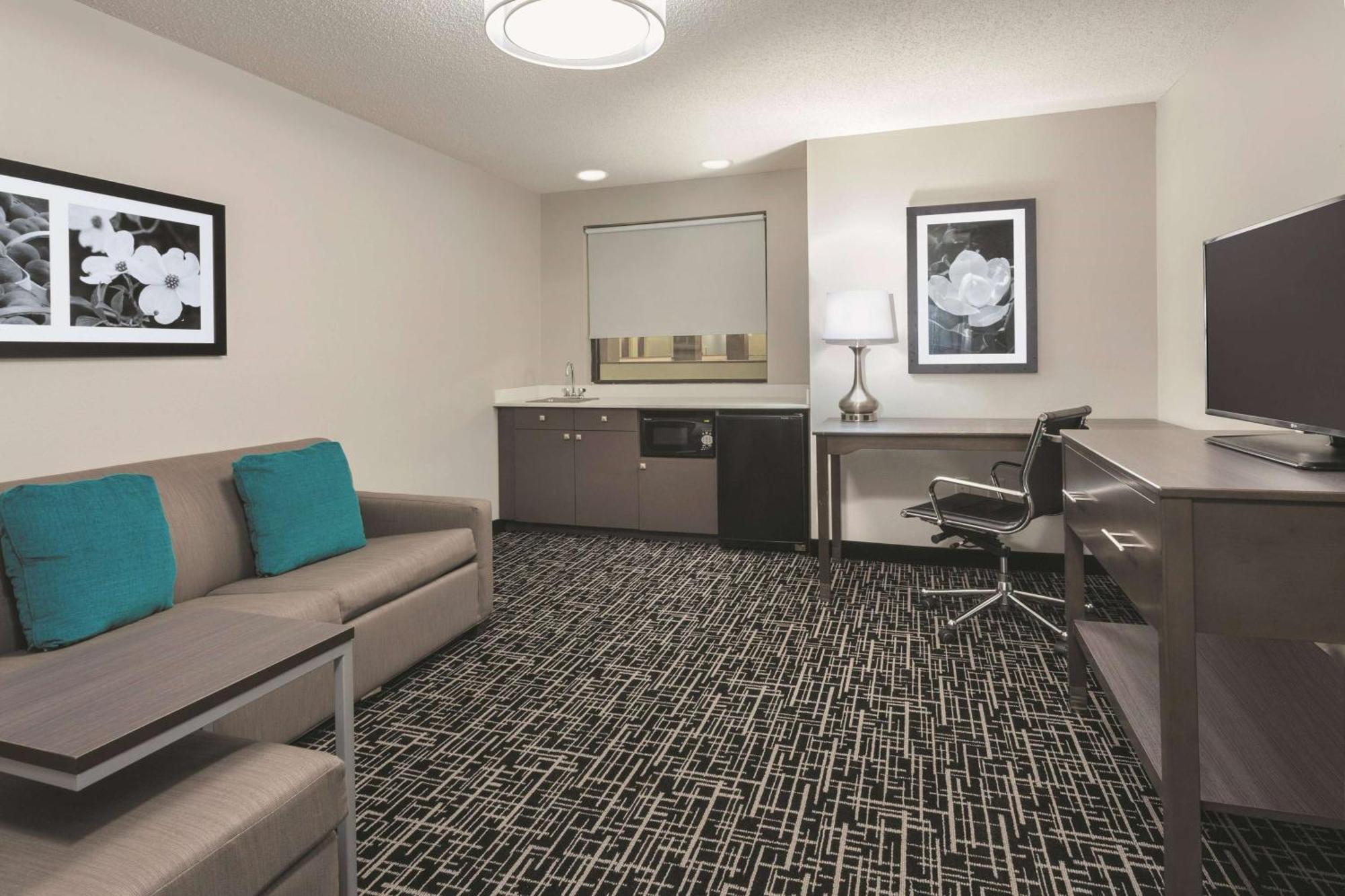 La Quinta By Wyndham Covington Hotel Luaran gambar